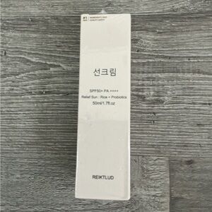 REIKTLUD Relief Sun: Rice + Probiotics SPF50
